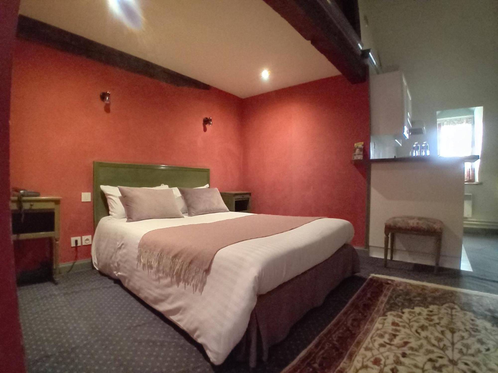 Hotel Particulier Des Canonniers Saint-Quentin  Ruang foto