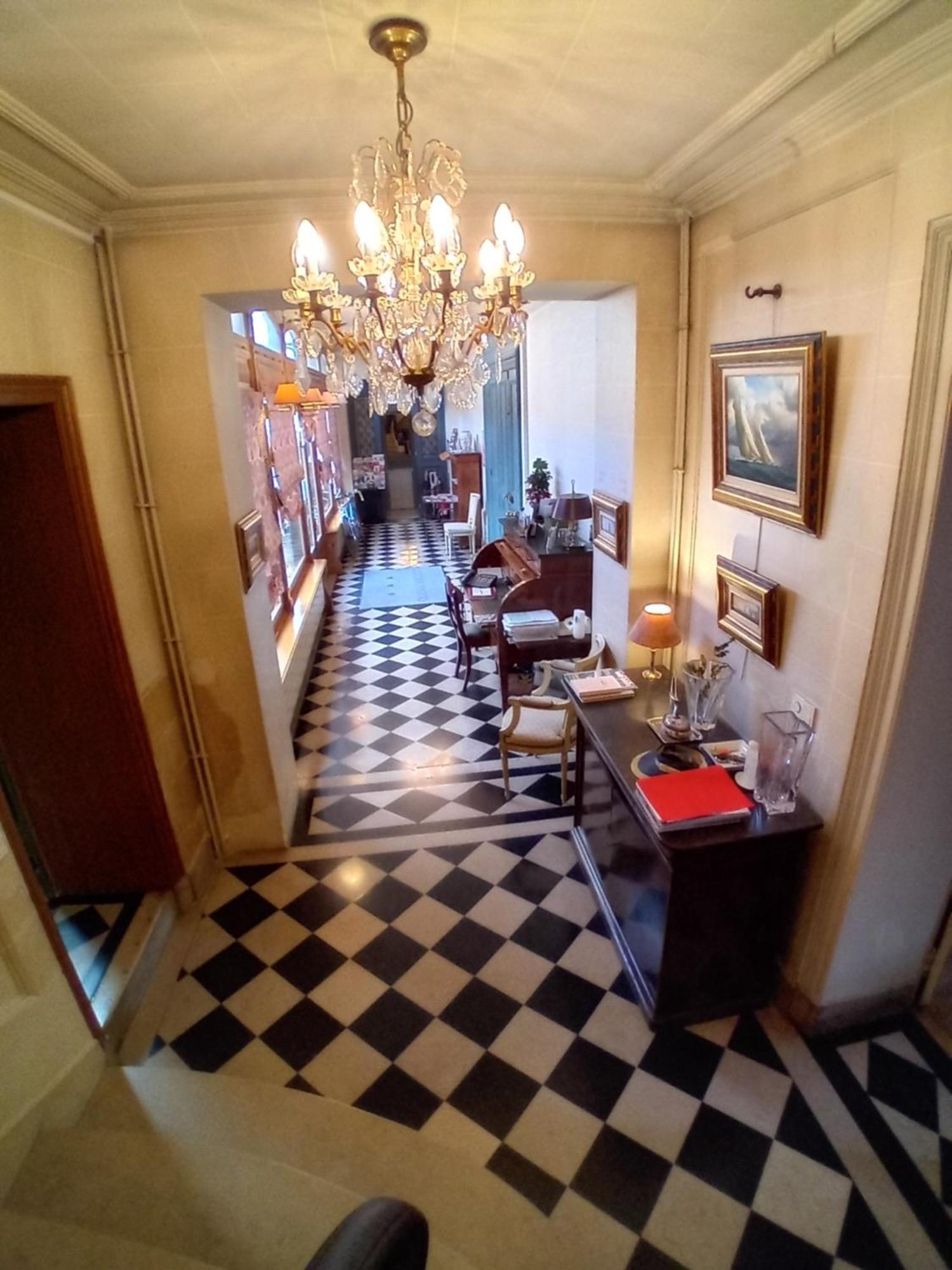 Hotel Particulier Des Canonniers Saint-Quentin  Bagian luar foto